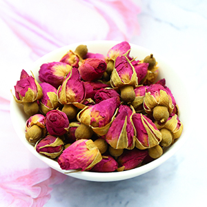 dried rose buds with Intoxicating aroma